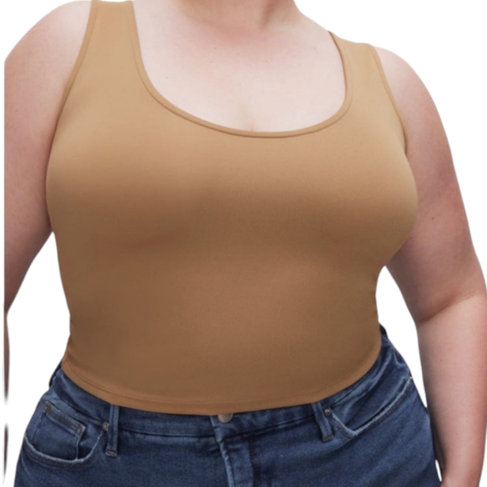 Good American  NWT Scuba Scoop Neck in Pecan